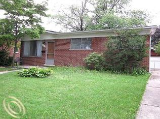 6253 Fairwood Dr, Dearborn Heights, MI 48127
