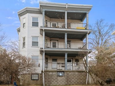 29 Main St #1, Somerville, MA, 02145