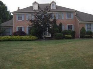6946 Highview Dr, Solon, OH 44139