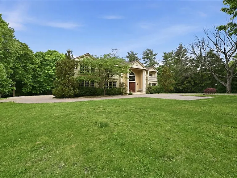 31 Cornwall Ln — Photo 46