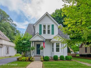 513 Geneva St, Dundee, IL 60118