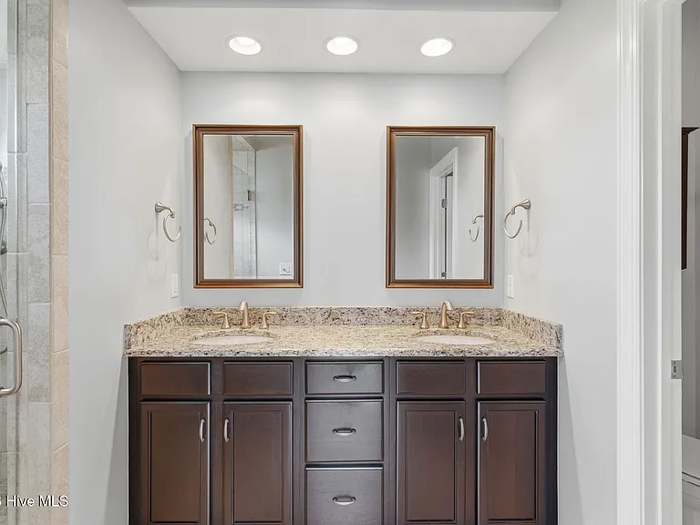 1226 Nightingale Ct — Photo 26