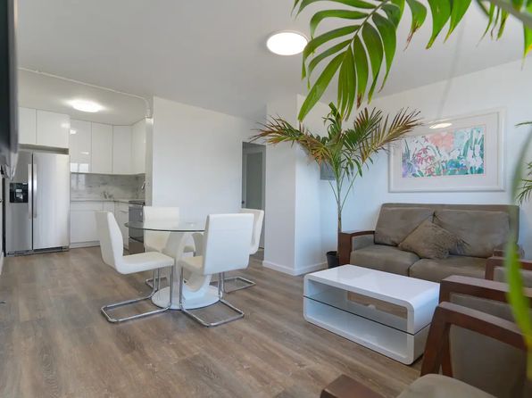 2745 Kapiolani Blvd #406