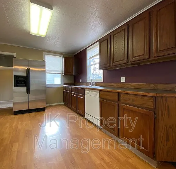 1600 7th Ave N — Photo 9