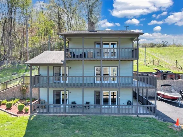 5396 Goodview Rd, Goodview, VA 24095