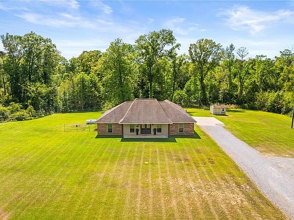 2nd image of 3239 Rigolette Rd