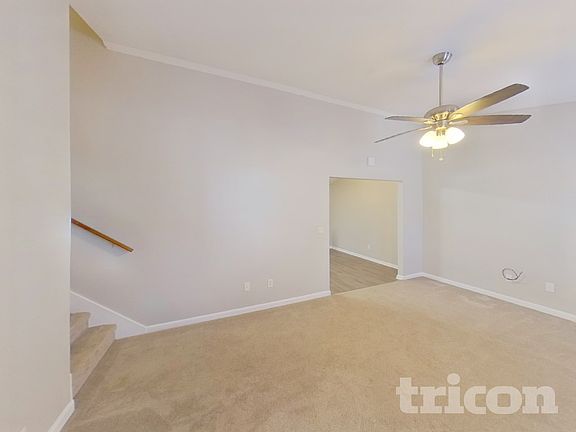 4th image of 125 Kennedy Dr