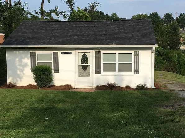1005 Moody St, Greensboro, NC 27401
