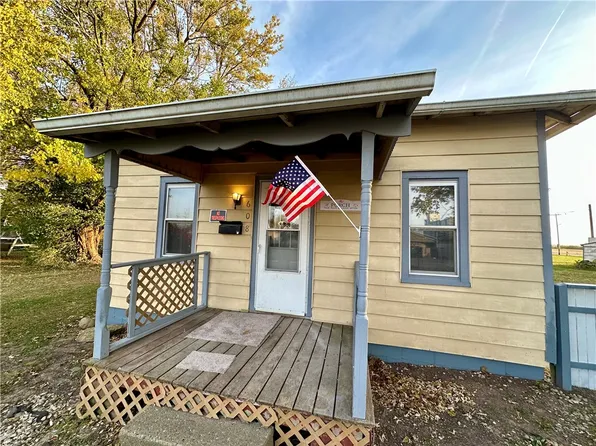 608 Augustus St, Paris, IL 61944