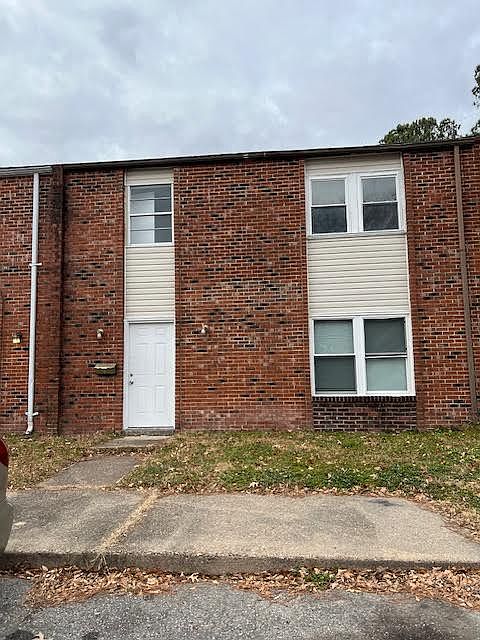 1st image of 1129 Clydesdale Ln
