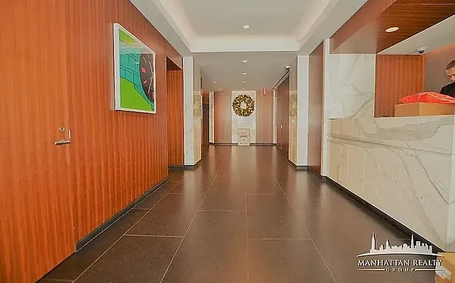 Rented by Manhattan Realty Group | media 10