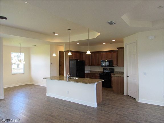 3rd image of 1726 NE 34th Lane Cpe