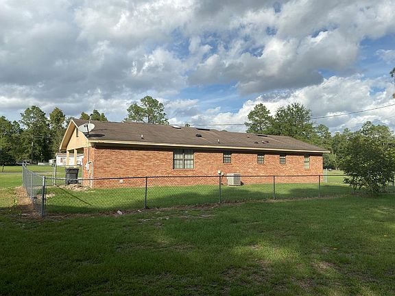 4th image of 4730 Idlewood Dr