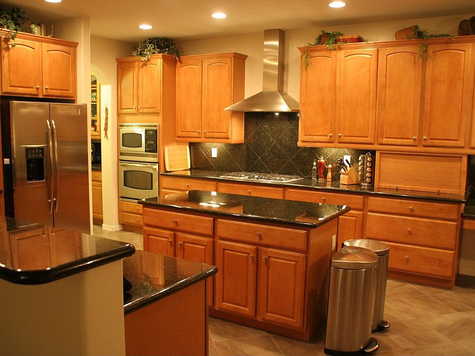 Loads of storage and kitchen space. Roll out drawers in lower cabinets!