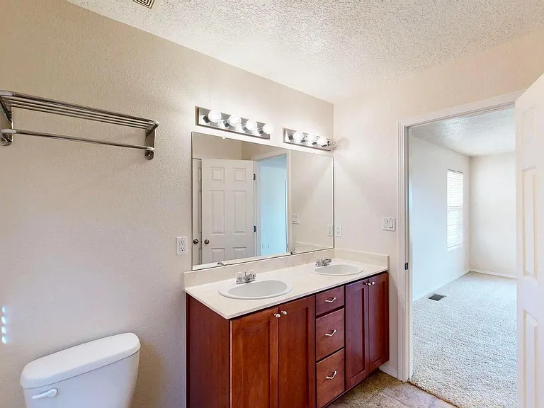 2946 Payton Trl SW — Photo 10