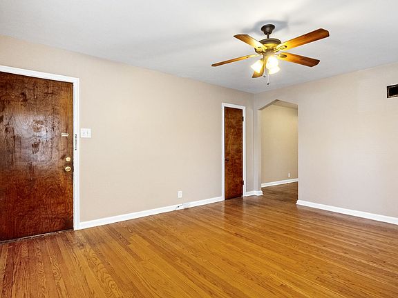 3rd image of 3400 Lawn Ave #67