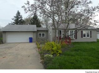 4930 E Glenwood Dr, Decatur, IL 62521