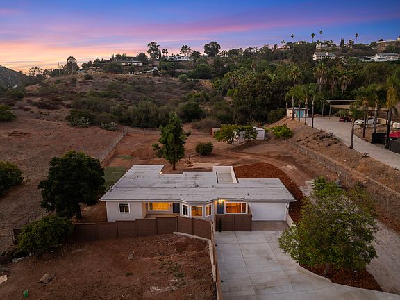 4th image of 9150 Tropico Dr
