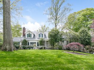 17 Chester Dr, Rye, NY 10580