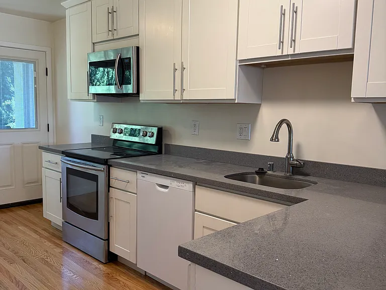 1261 Normandy Way #4 — Photo 5
