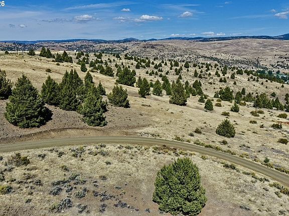 3rd image of 4 K Overlook Ln