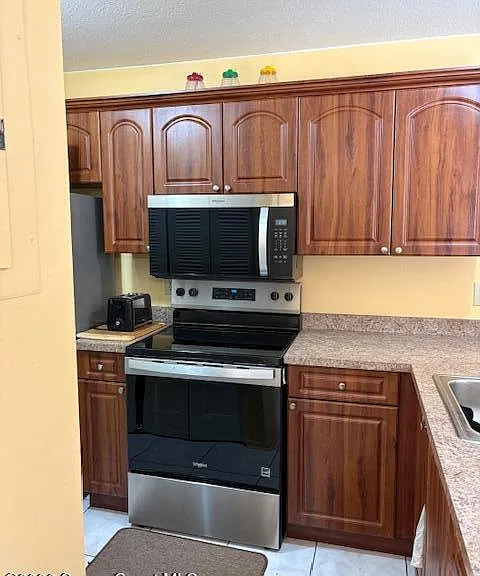 1471 Sheafe Ave NE #102 — Photo 10