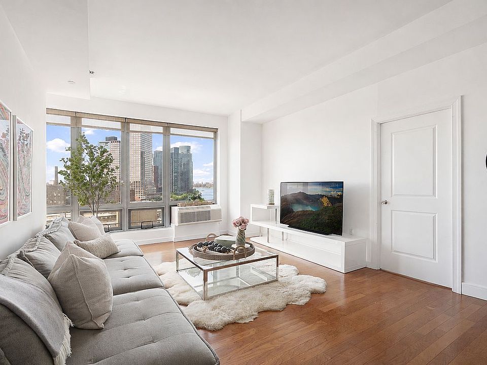 1st image of 5-49 Borden Ave #8G