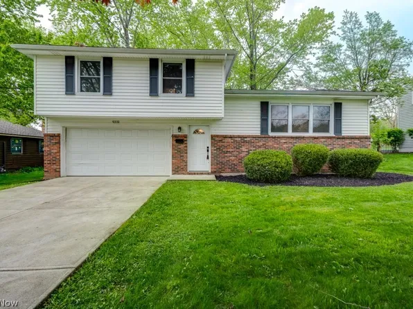 9331 Fairfield Dr, Twinsburg, OH 44087