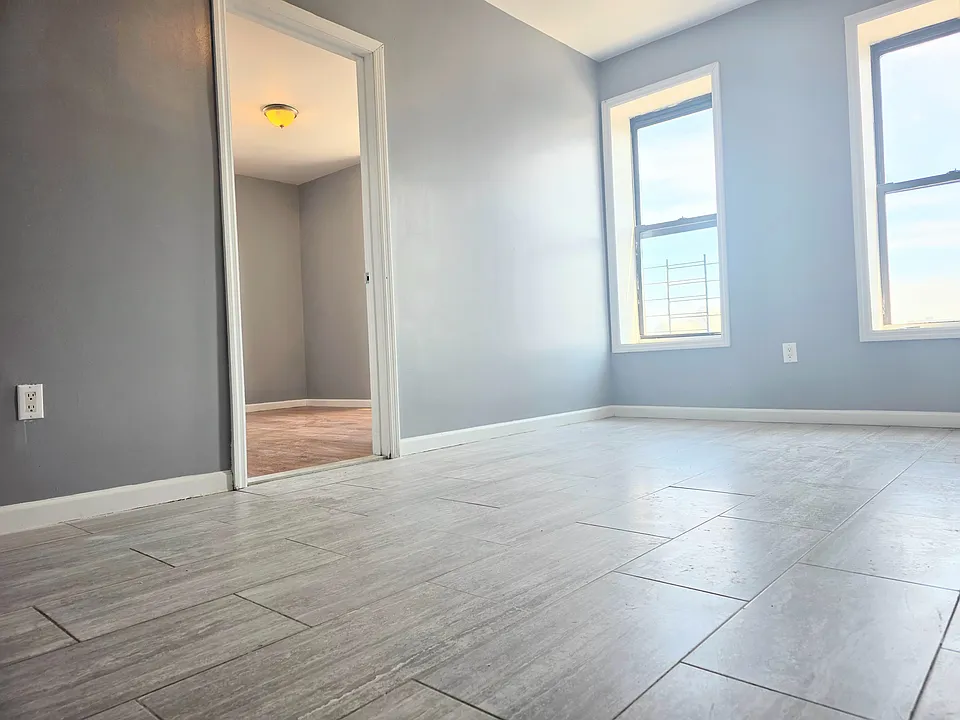 170 Bay 31st St #D5