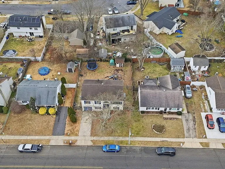198 Village Dr — Photo 26