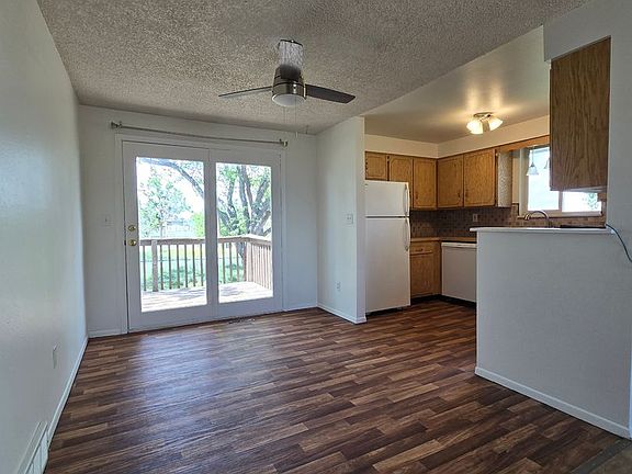 3rd image of 37077 Northwest Dr