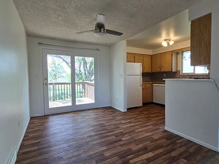 37077 Northwest Dr — Photo 3