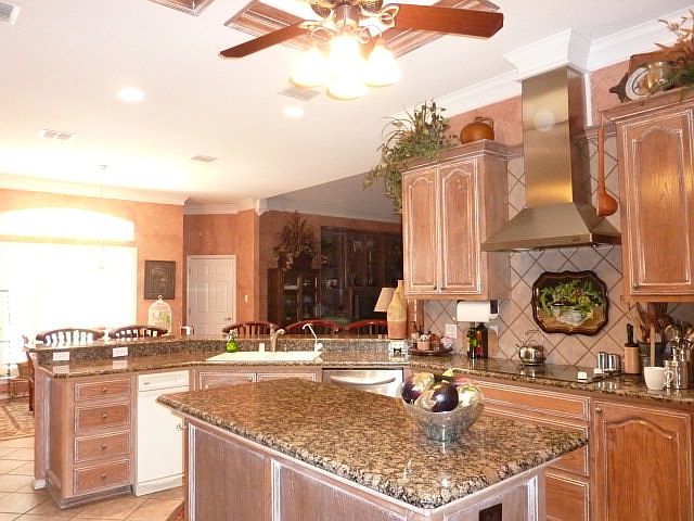 1st image of 5813 Highland Blvd