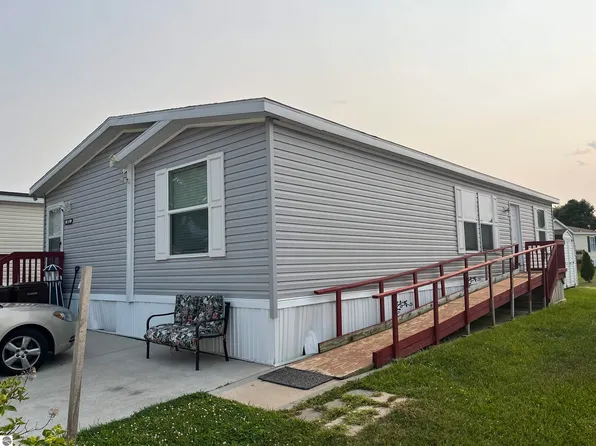 1012 Union Ct, Mount Pleasant, MI 48858
