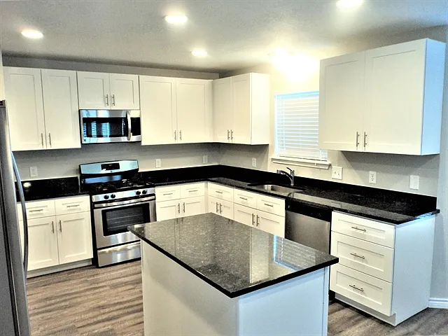 14006 Honey Bee Ct — Photo 3