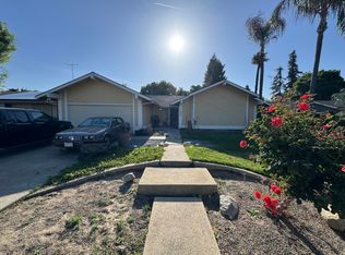 920 S Julieann St, Visalia, CA 93277