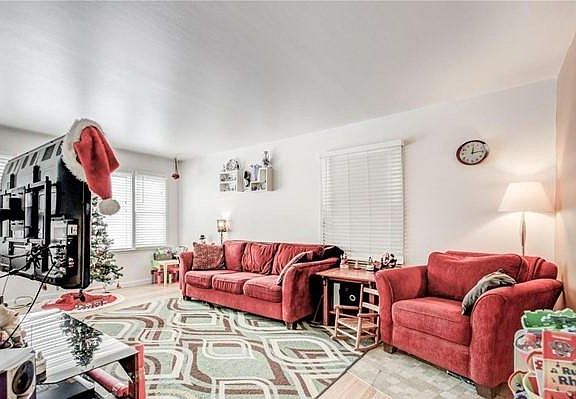 4th image of 1136 S Shoshone St