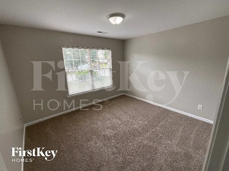 3741 Georgia Pond Ln — Photo 9