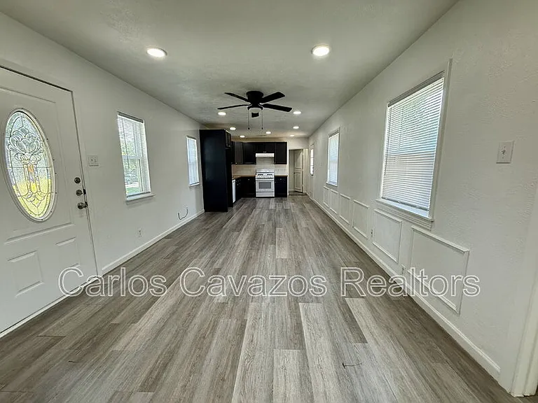 1617 Meadowbrook Dr — Photo 10