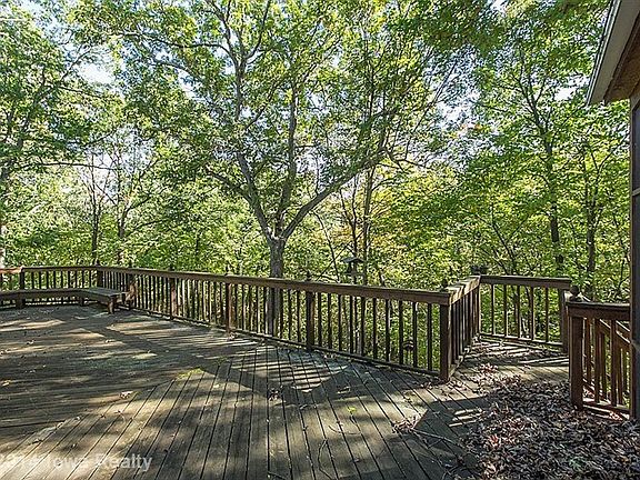 4th image of 7085 Coburn Ln