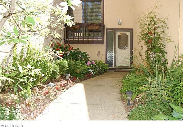 1st image of 1934 Brookwood Dr