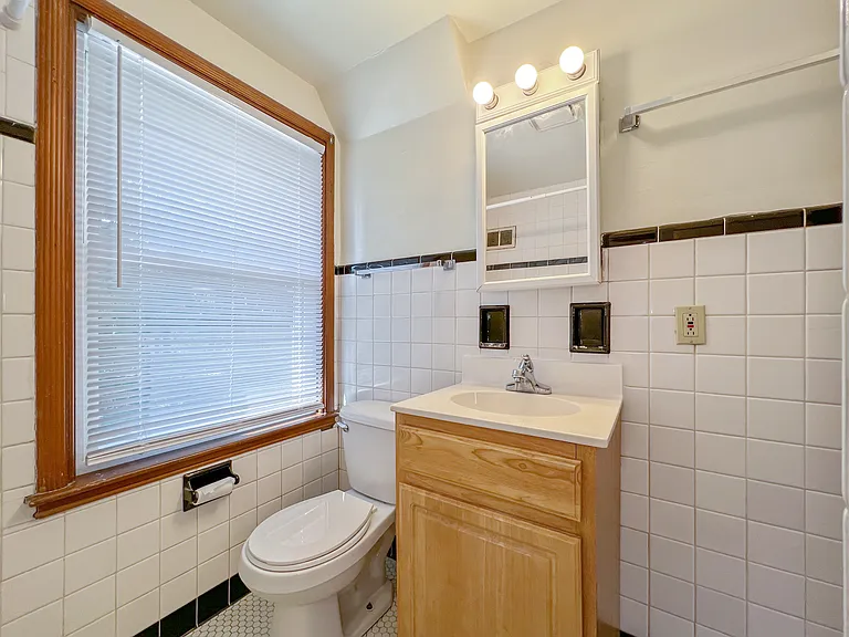 2141 Sunset Dr — Photo 15