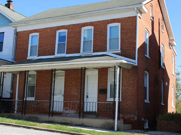 43 S East St, Spring Grove, PA 17362