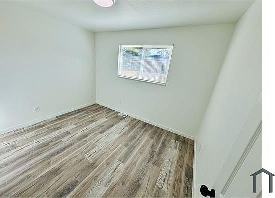 5th image of 86 Lansing St
