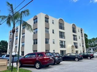 317 34th Ave N #306, Saint Petersburg, FL 33704