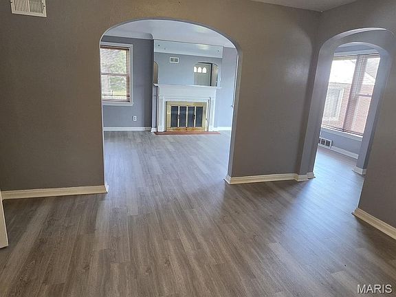 3rd image of 2835 Darwin Ct