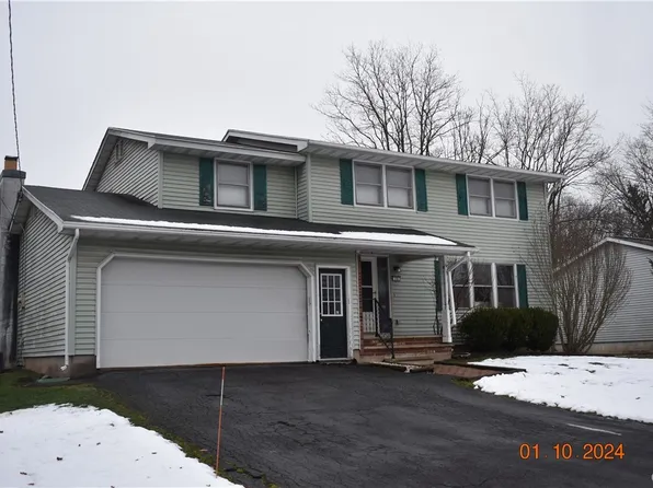 15 Mallard Path, Liverpool, NY 13090