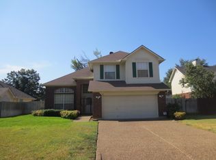 706 Summerwood Dr, Arlington, TX 76017