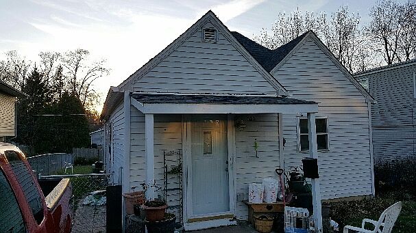 1st image of 320 Forest Glen Dr