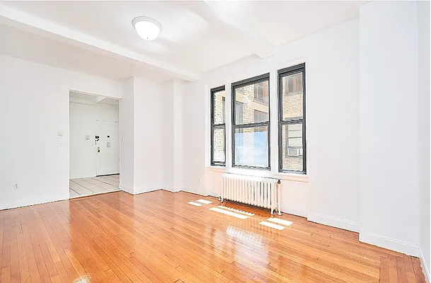 Rented by Living New York | media 11